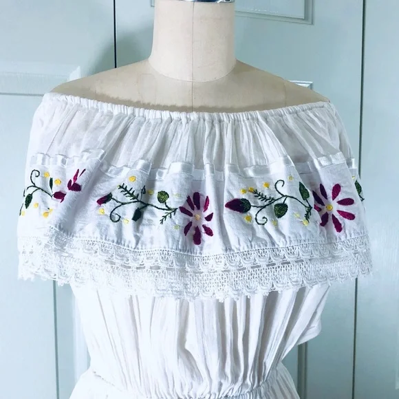 Mexican Off Shoulder Dress Floral Embroidered Lace Gauzy Cotton Size L - Picture 4 of 15